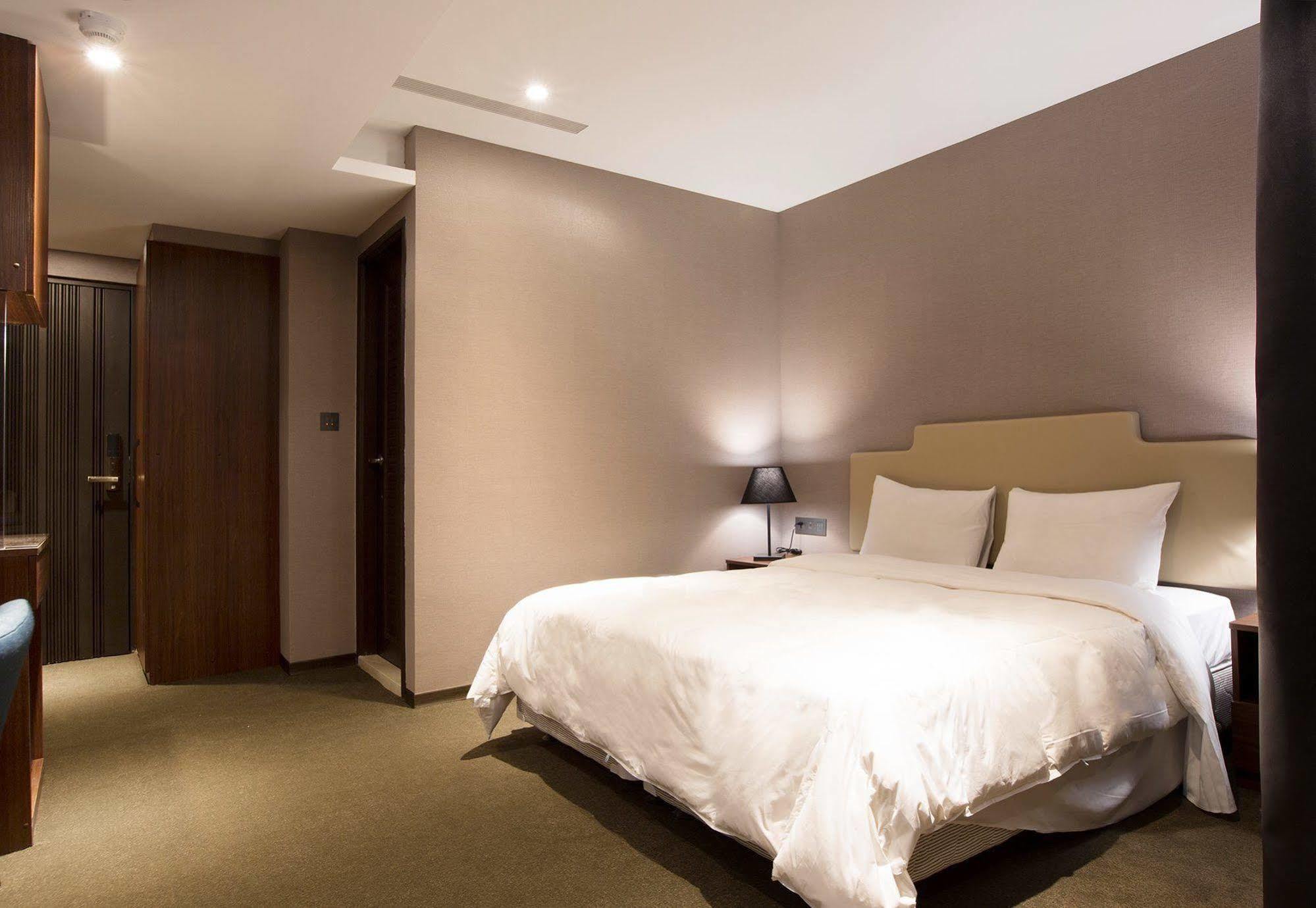 Noble Hotel Tchaj-pej Exteriér fotografie